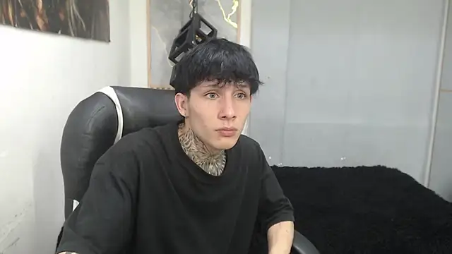 Cry_therealn Live XXX chat