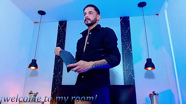 Erick_Wall: απευθείας σ υνομιλία ΧΧΧ