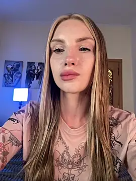 Chatroom XXX en direct de BellaSwan-