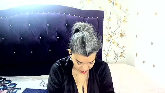 Chatroom XXX en direct de vikyadams