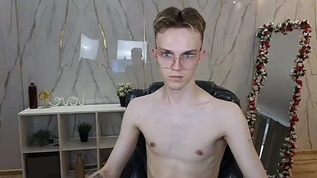 XXX chat uživo modela Midnight_gospell