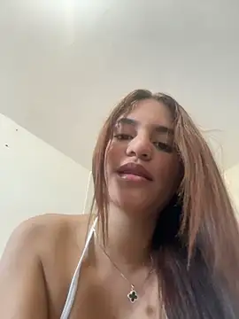 ViankaRose Chat XXX live