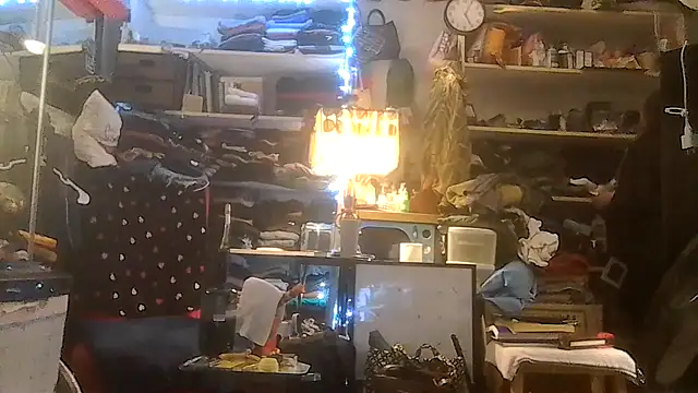 Онлайн чат XXX ShysluutGia