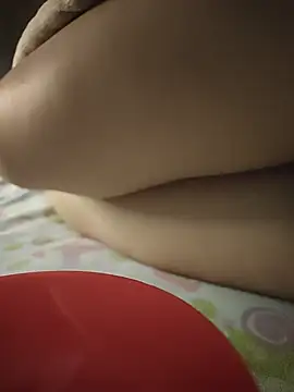 -Tara-aのライブXXXチャット