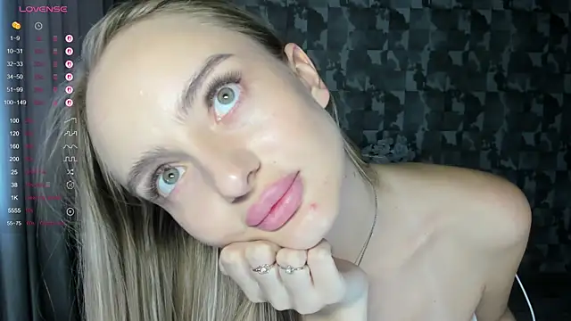 A_delina Chat XXX live
