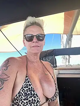 Chatroom XXX en direct de German_Milf