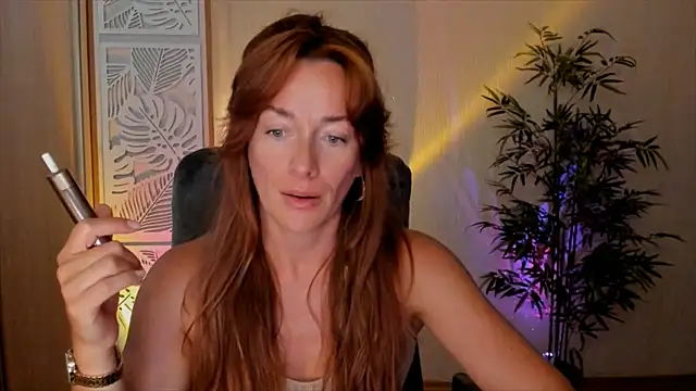 RebeccaMartinezのライブXXXチャット