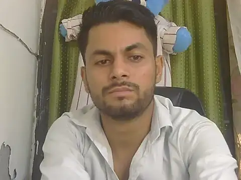 Stubborndesiboy 라이브 XXX 채팅