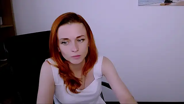 PeppyMia Chat XXX in diretta