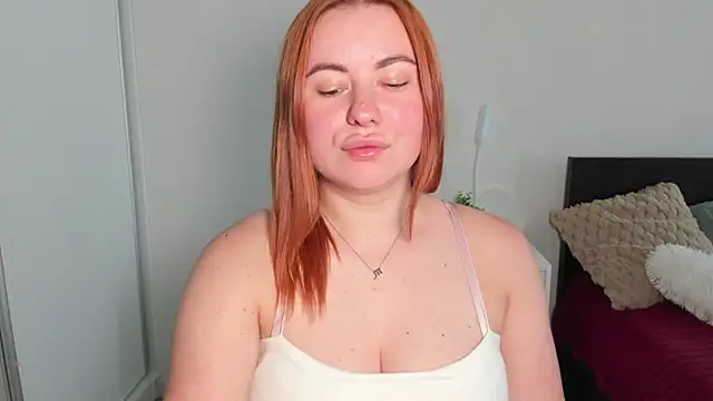 צ'אט XXX בשידור חי של LAYLAxSTAR