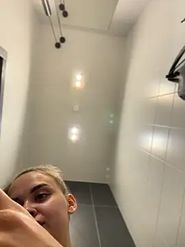 Chat +18 de KristiRich ao vivo