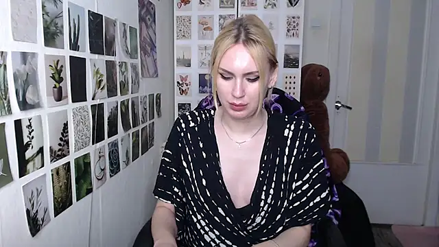 CapriScorpion Live XXX Chat