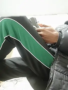 THATHAIRYTALLDUDE's Live XXX Chat