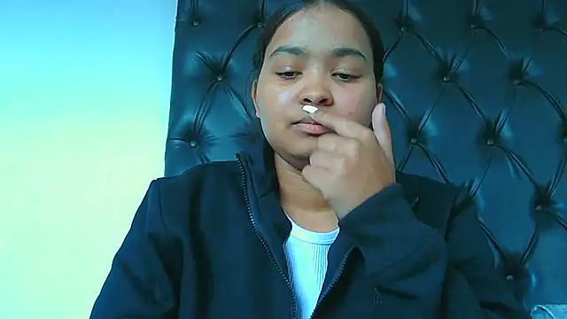 indianaphrodite1 Live XXX-Chat