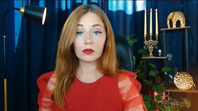 MissBeverlyMills' Live XXX Chat
