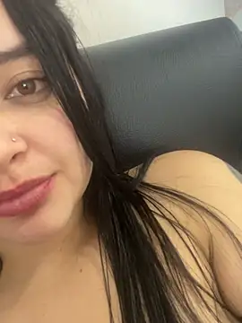 Anhii_Ruiz's Live Chat Room