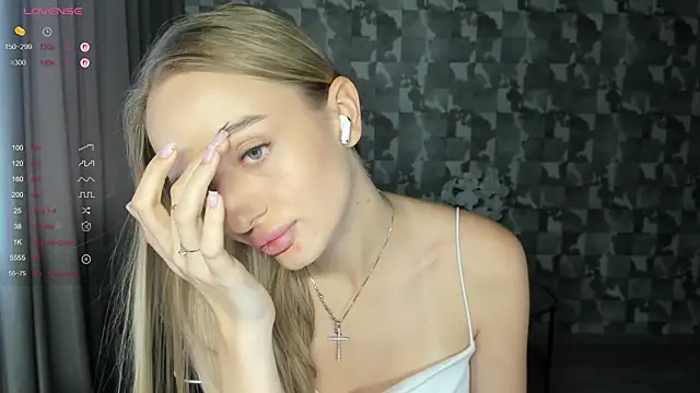 A_delina Chat XXX live