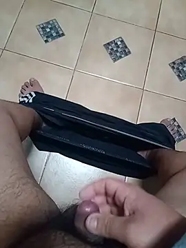 Show de Santiag1984 na webcam