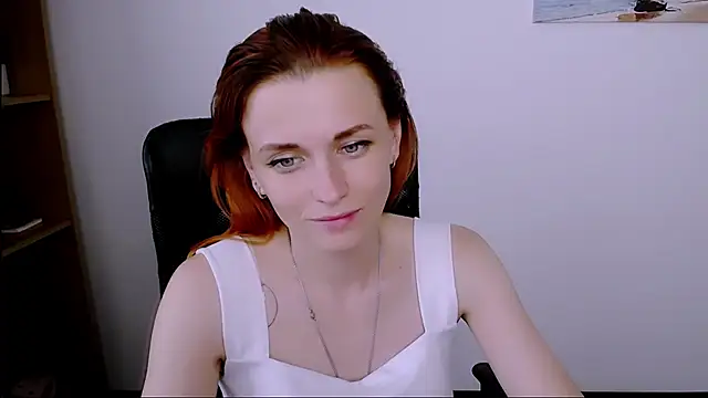 PeppyMia Adlı Modelin Canlı XXX Sohbeti