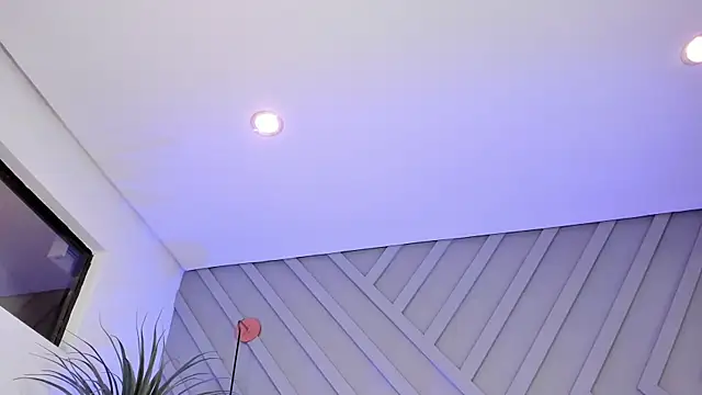 XXX chat uživo modela Adharamonroe