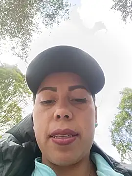_andrea30 XXX чат на живо