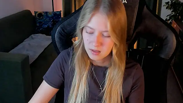 EveMundie Live XXX-Chat