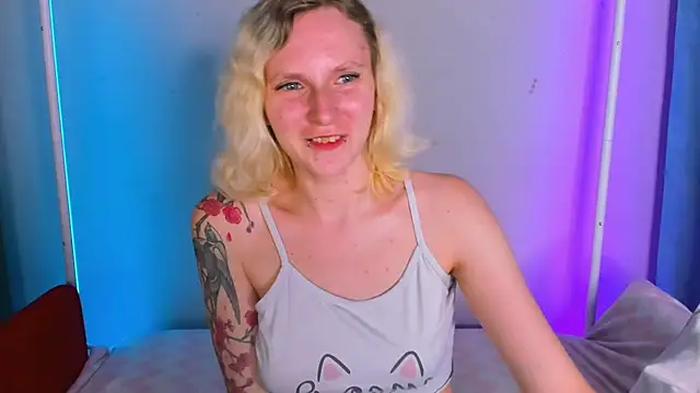 LikiLipsn Live XXX chat