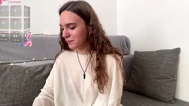 XXX chat uživo modela AliKnop