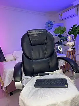 Chat XXX en directo de JANYLOVE__