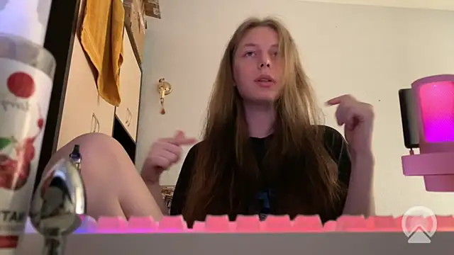 دردشة britneylovely الجنسية المباشرة