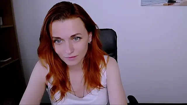Chat +18 de PeppyMia ao vivo