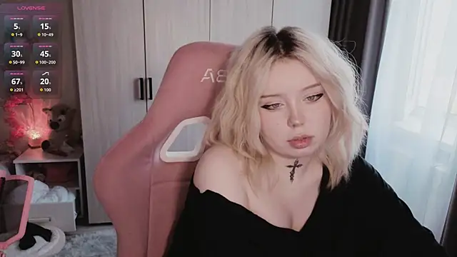 Chat +18 de yumi_charm ao vivo
