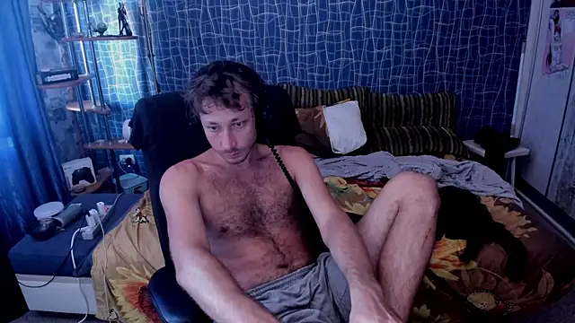 CuteBoy228 élő XXX-chatje