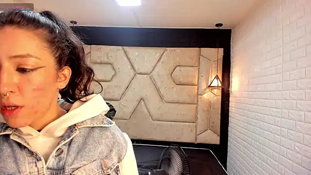 Julieta_Slav3 Live XXX-Chat