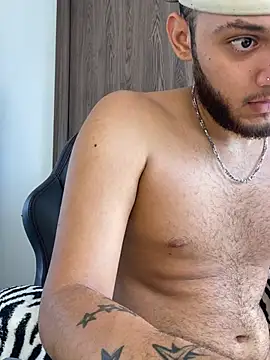 Czat XXX na żywo – Ryan_Miller111