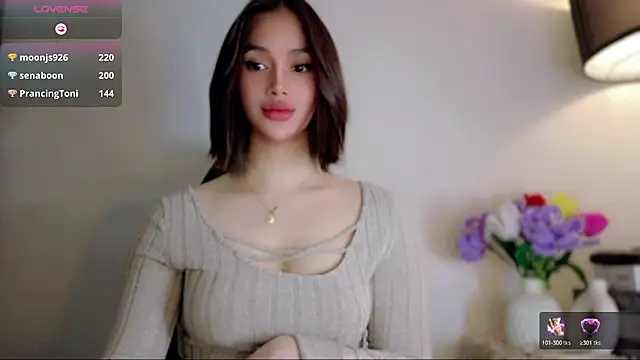 Anna_HollyDoll Chat XXX in diretta