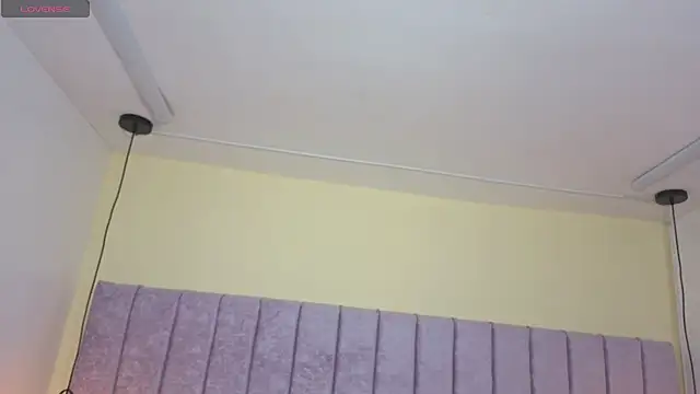Emma-Burningn Live XXX chat