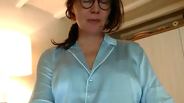 Muntthee Live XXX-Chat