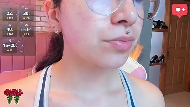 Amy_joonesn Live XXX chat