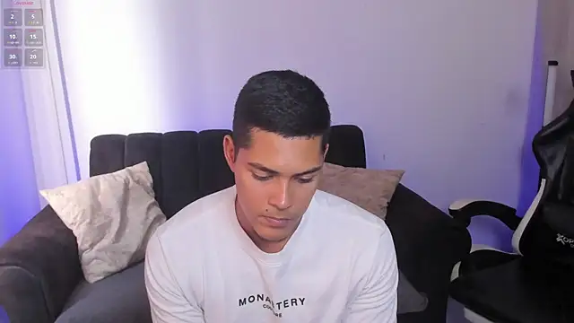 Онлайн чат XXX Iamdylan777