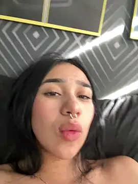 Kylie_Patrick Adlı Modelin Canlı XXX Sohbeti