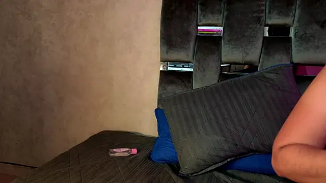 צ'אט XXX בשידור חי של hotcouples_777