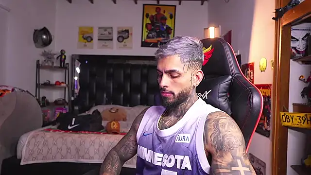 Živý XXX chat logan_hugh8