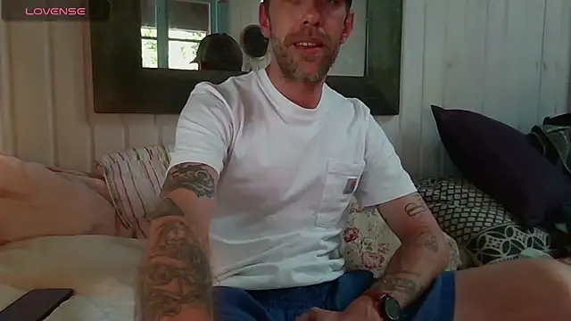 Chat +18 de Stock-Holmes ao vivo