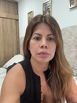 Valen_Milf4u Chat XXX live