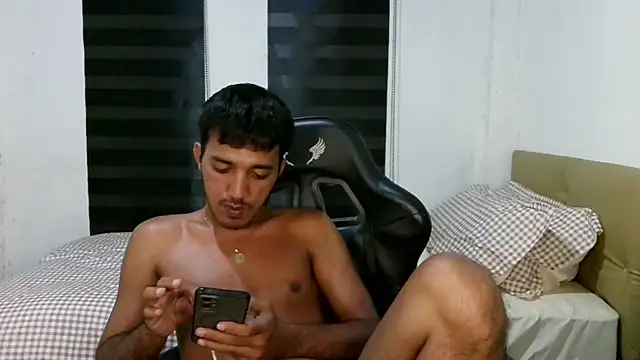 Živý XXX chat Spicy_RowyCam