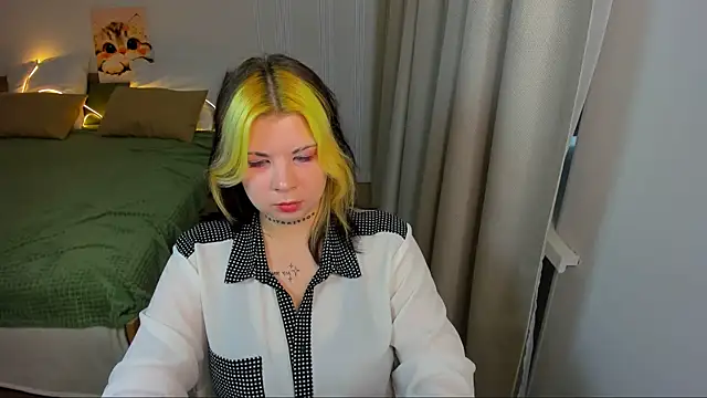 AliceSpencery Adlı Modelin Canlı XXX Sohbeti