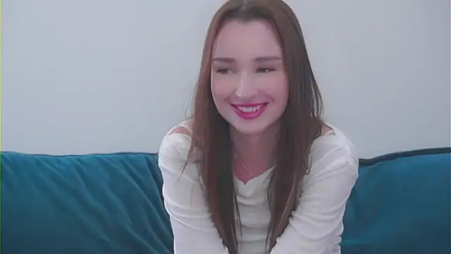 HyacinthWriter Adlı Modelin Canlı XXX Sohbeti
