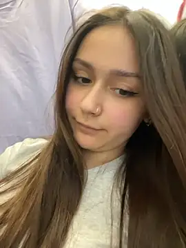 EvelynFly's Live XXX Chat