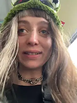 Crazy__Frog – Naživo XXX chat